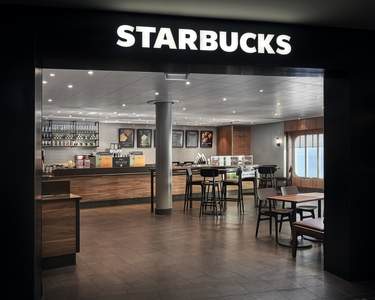 NCL Norwegian Encore Starbucks ©Christian Santiago.jpg